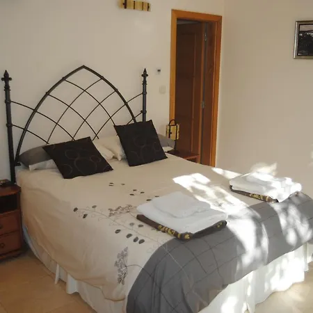Quinta Arruba Bed & Breakfast *